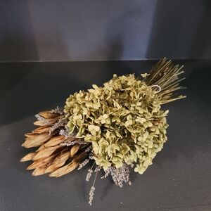 Real Aromatic Dried Flower Bouquet.